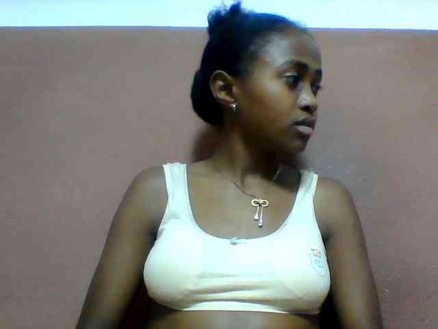 Clarah1 webcam