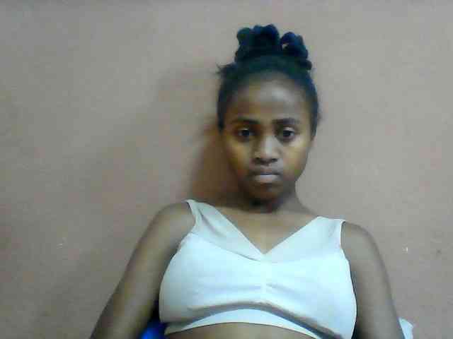 Clarah1 webcam