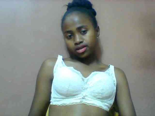 Clarah1 webcam