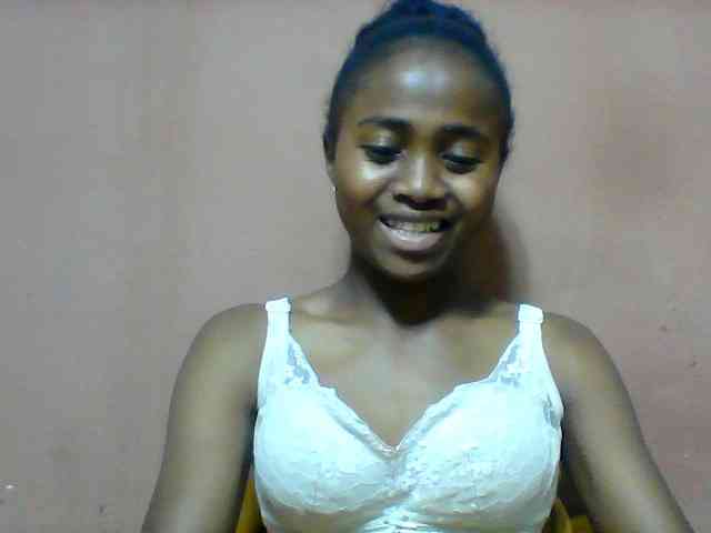 Clarah1 webcam