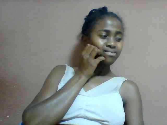 Clarah1 webcam