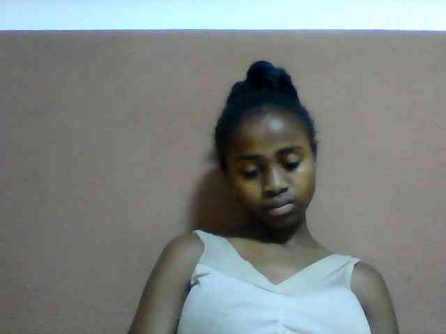 Clarah1 webcam