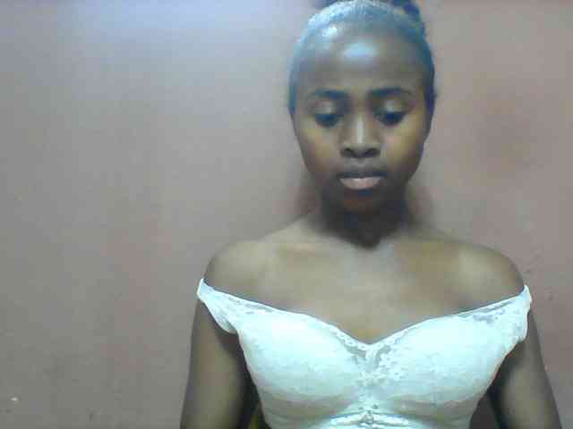 Clarah1 webcam