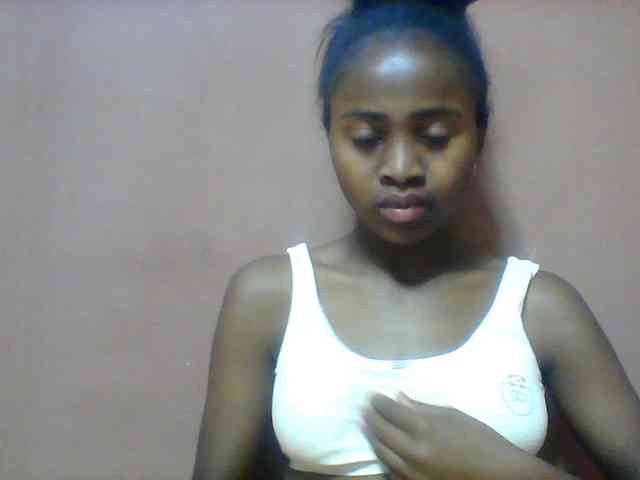Clarah1 webcam
