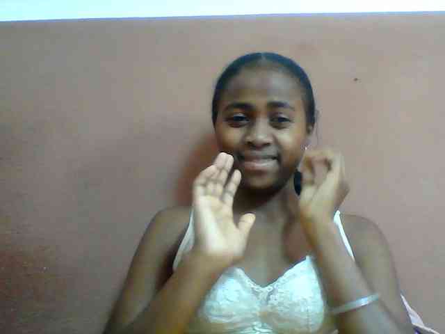 Clarah1 webcam