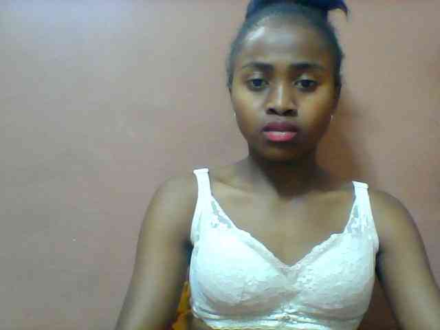 Clarah1 webcam