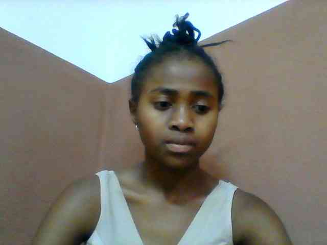 Clarah1 webcam