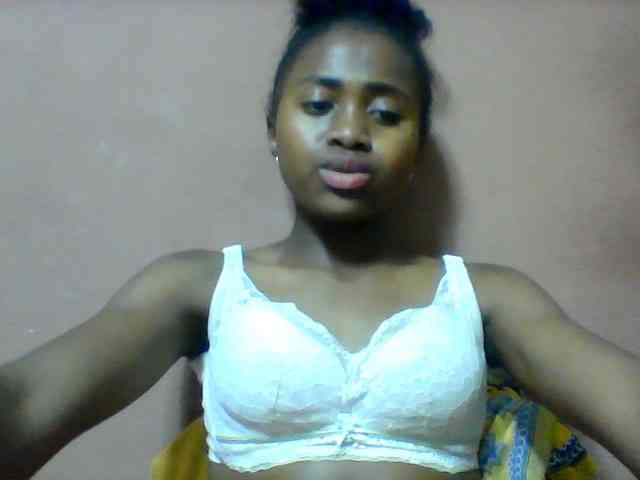 Clarah1 webcam
