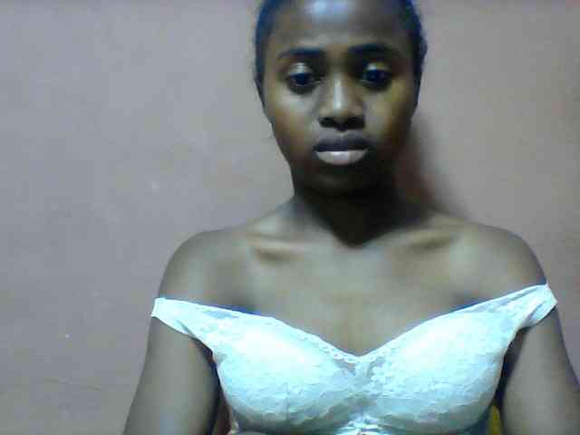 Clarah1 webcam