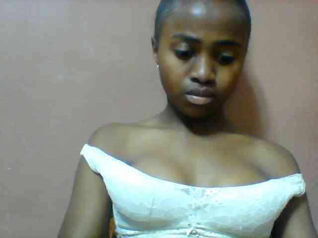 Clarah1 webcam