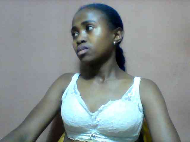 Clarah1 webcam