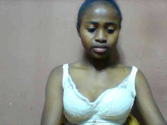 Clarah1 webcam