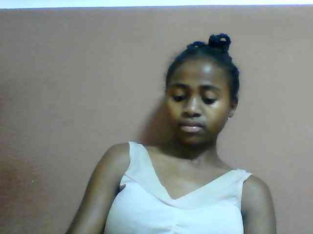 Clarah1 webcam