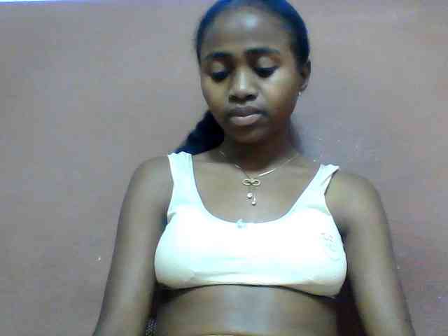 Clarah1 webcam