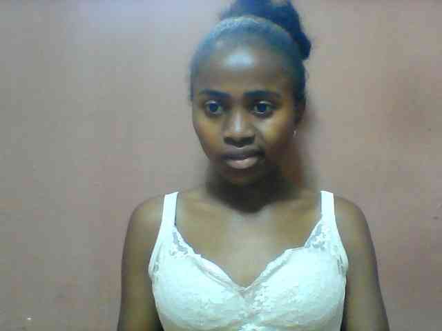 Clarah1 webcam