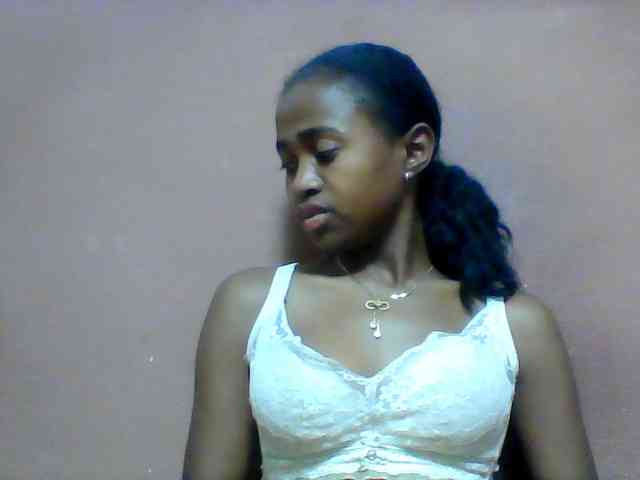 Clarah1 webcam