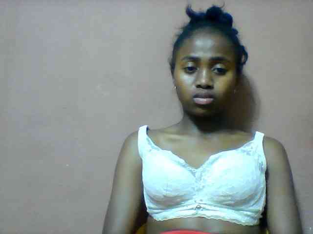 Clarah1 webcam