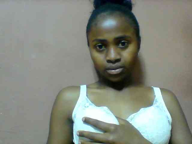 Clarah1 webcam