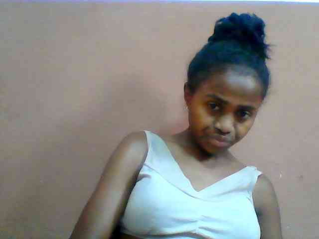 Clarah1 webcam