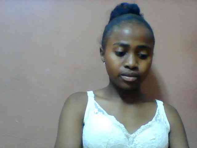 Clarah1 webcam