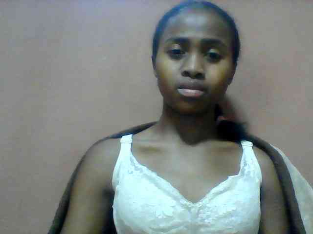 Clarah1 webcam