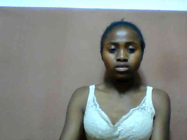 Clarah1 webcam