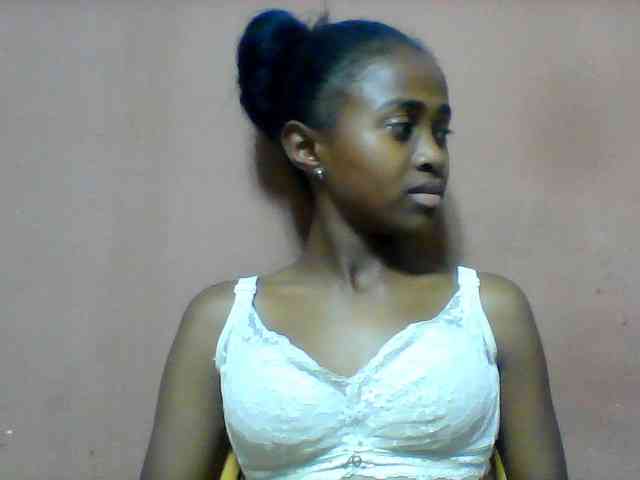 Clarah1 webcam