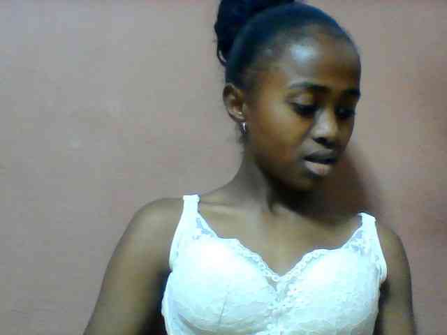 Clarah1 webcam