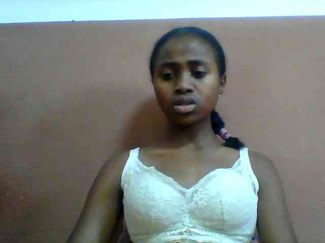 Clarah1 webcam