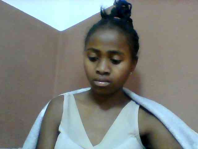 Clarah1 webcam