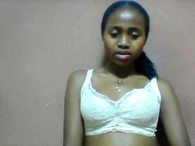 Clarah1 webcam