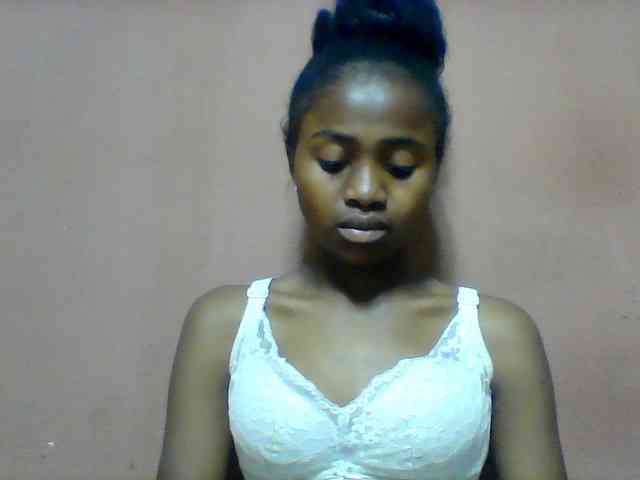 Clarah1 webcam