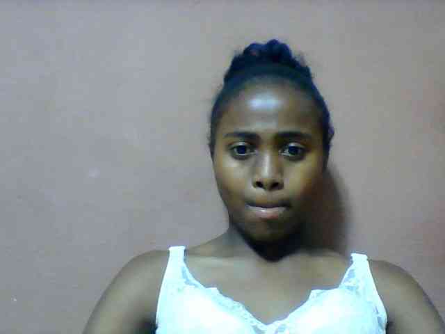 Clarah1 webcam