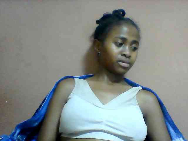 Clarah1 webcam