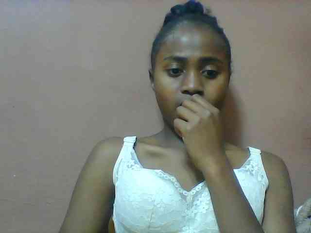 Clarah1 webcam