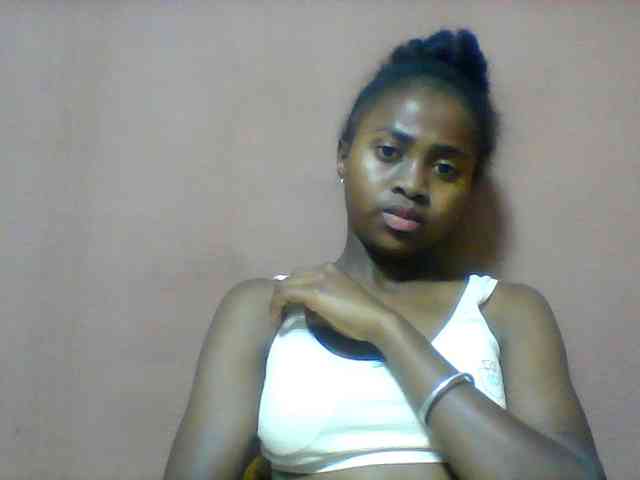 Clarah1 webcam