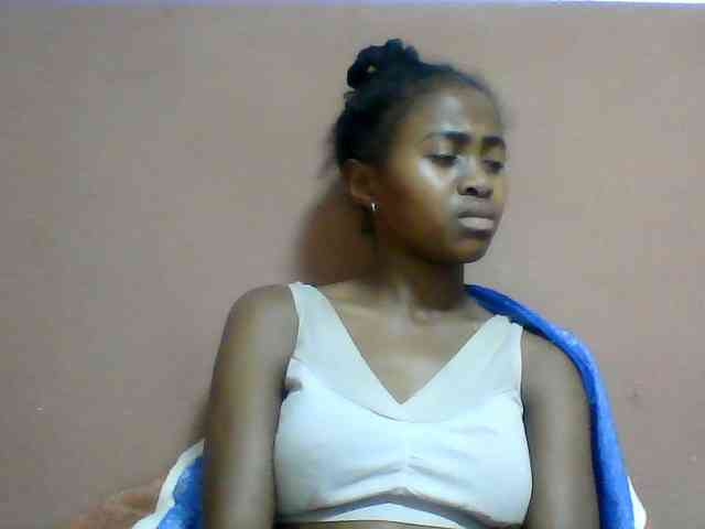 Clarah1 webcam