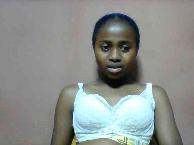 Clarah1 webcam