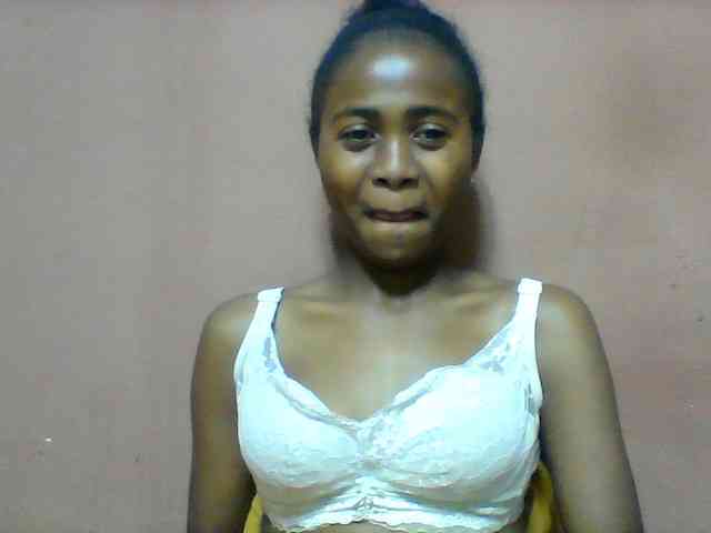 Clarah1 webcam