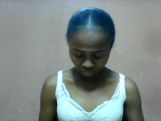 Clarah1 webcam