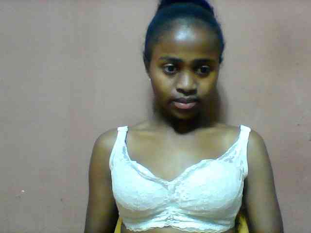Clarah1 webcam