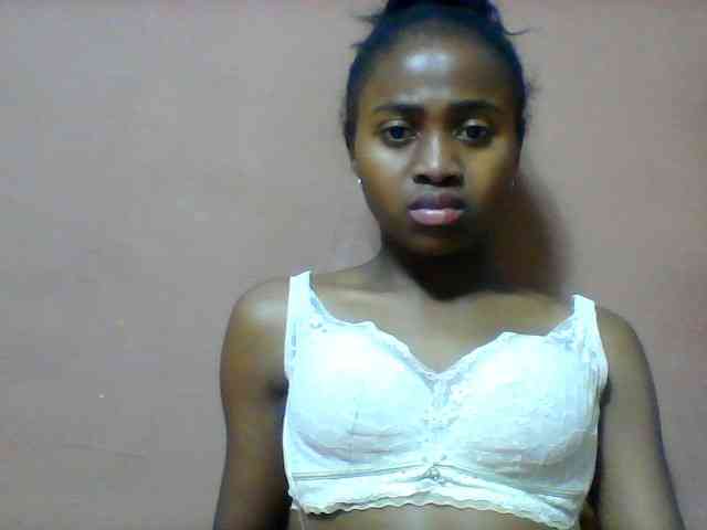 Clarah1 webcam