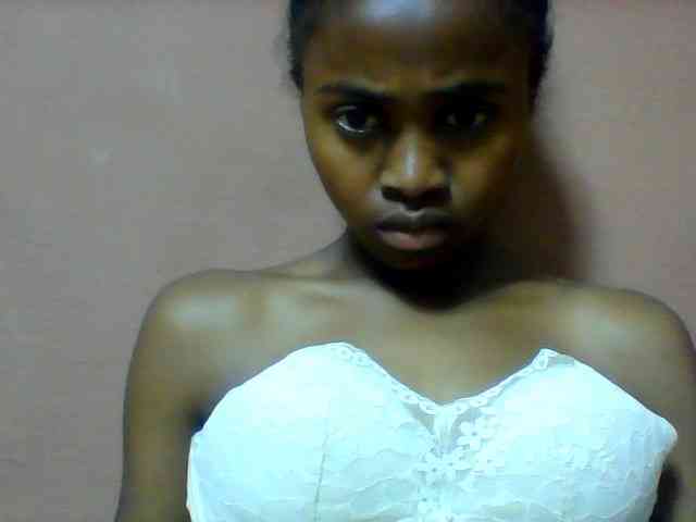 Clarah1 webcam