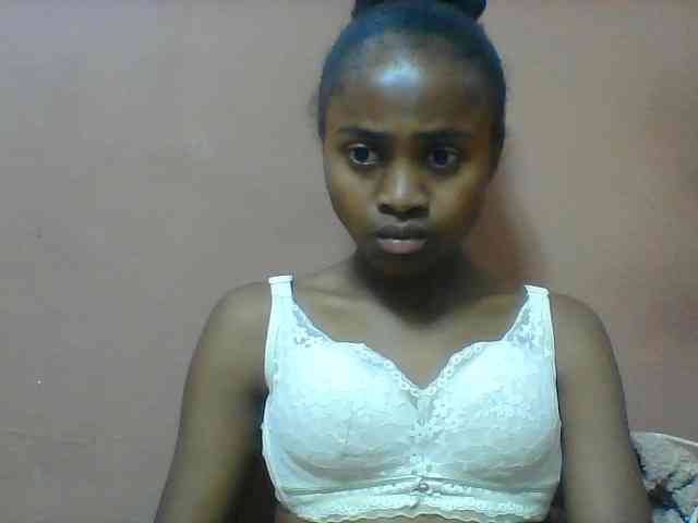 Clarah1 webcam