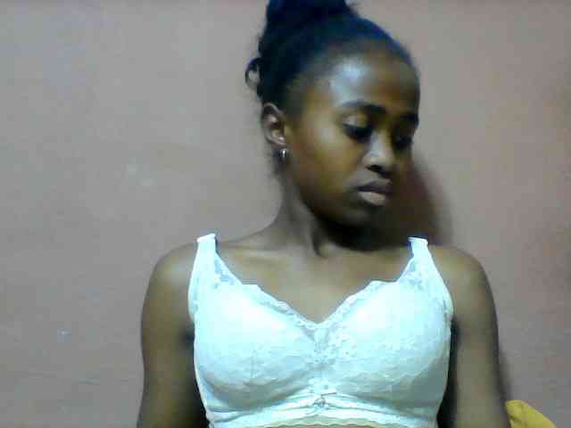 Clarah1 webcam