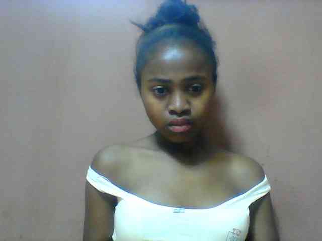 Clarah1 webcam