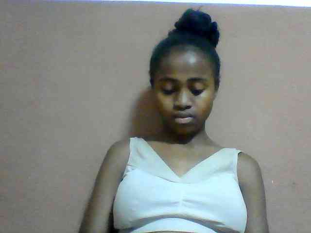 Clarah1 webcam