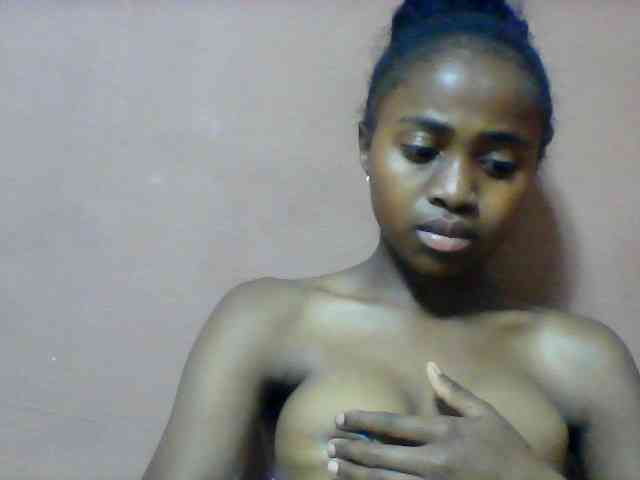 Clarah1 webcam