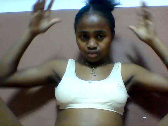 Clarah1 webcam