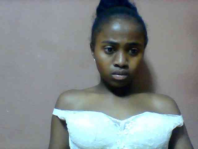 Clarah1 webcam